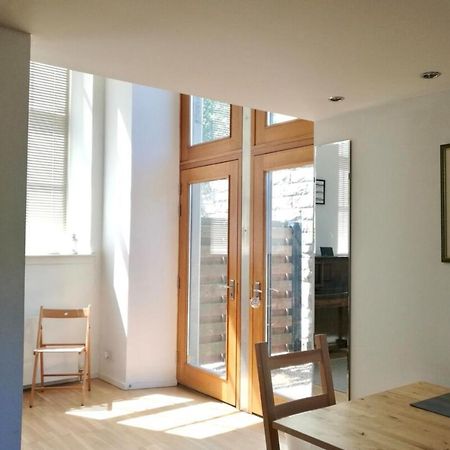 Central Mezzanine Apartment In Historic School Edinburgh Exterior photo